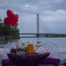 Романтический ужин на поту