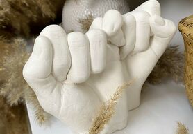 2. Sets for creating 3d casts of hands_family2